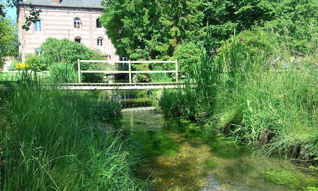 Gite De L'Ancien Moulin Valmont  Екстер'єр фото