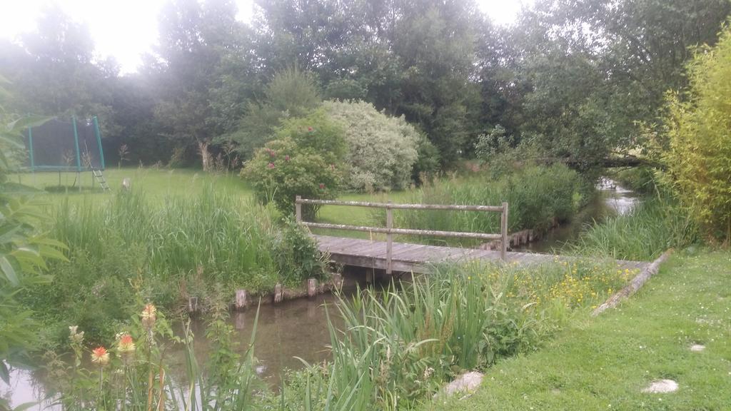 Gite De L'Ancien Moulin Valmont  Екстер'єр фото
